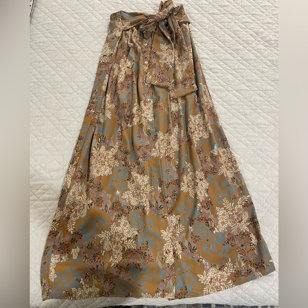 Caramela Floral Print Maxi Skirt